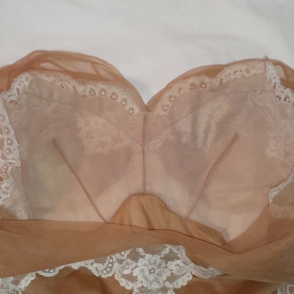 Stunning Vintage Long Lingerie Dressing Gown‎ Lace - Picture 8 of 9